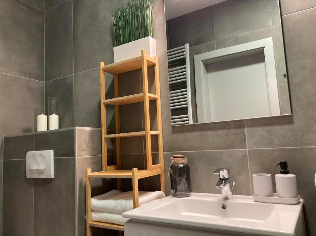 דירות Balatonföldvár Zawia Apartman מראה חיצוני תמונה